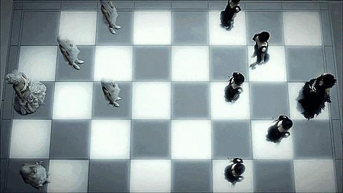 麦昆13年照片,麦昆怎么去世的