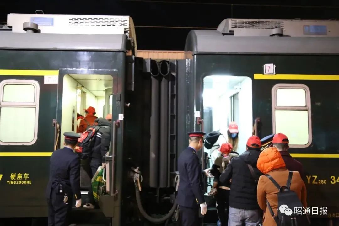 东莞市专车专列,直击各地春运返程现场