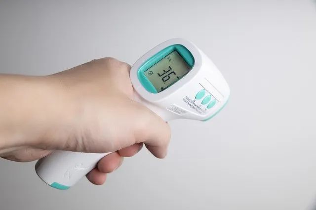 体温枪竟会导致眼部灼伤？假的！还有这些也是谣言——