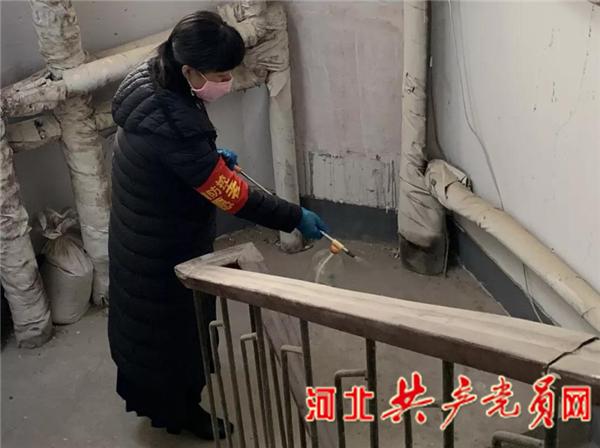 宁晋县教育局：身兼“七职”全力做好分包小区防疫工作