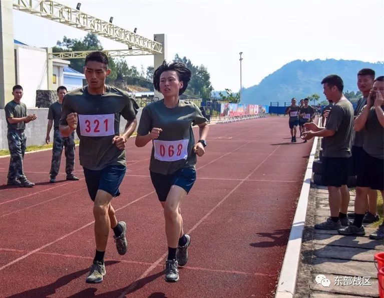 女兵最美的样子,女兵的美