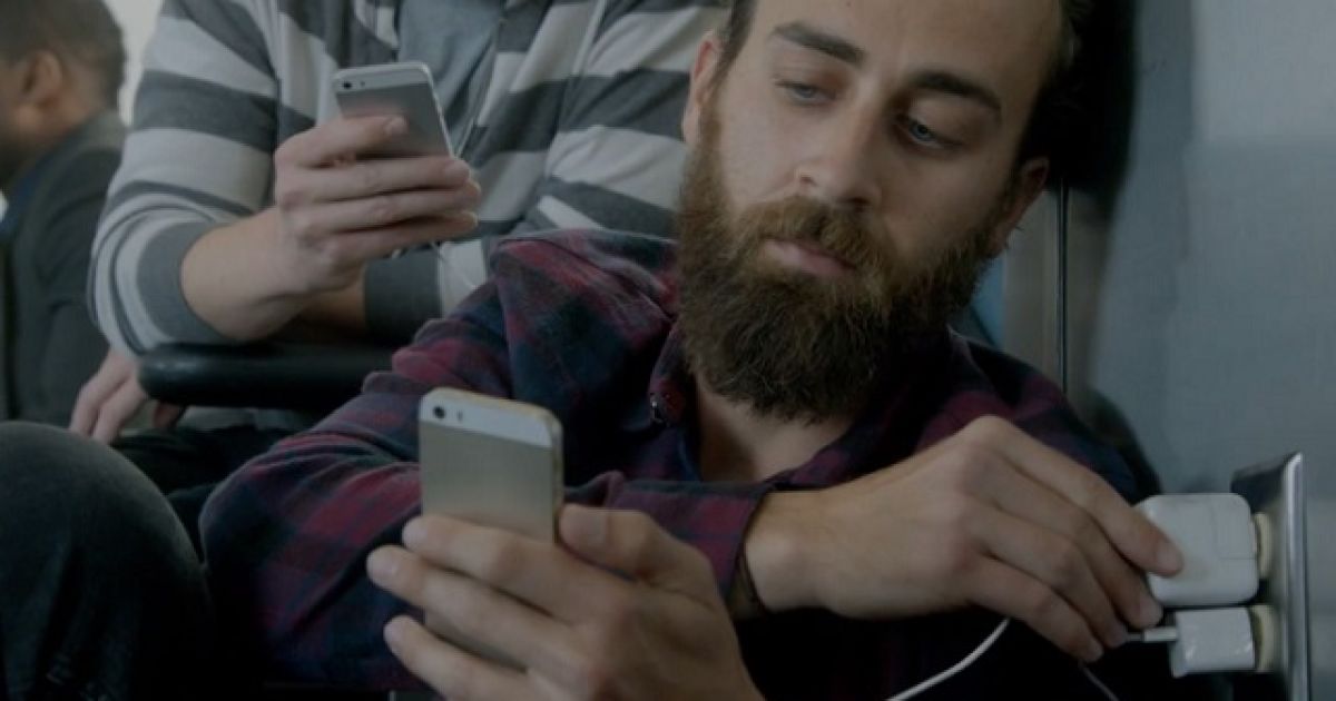 苹果可模块化拆卸电池获批,欧盟新法规或促使可拆卸电池回归