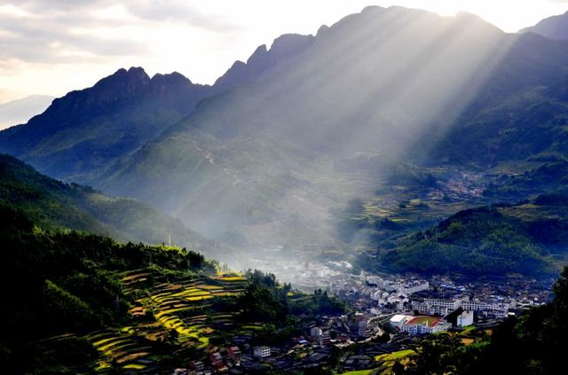 云和山什么意思,云和山是什么意思