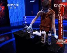 洁厕剂和84消毒液有什么反应,吸入洁厕灵和84消毒液气体怎么办