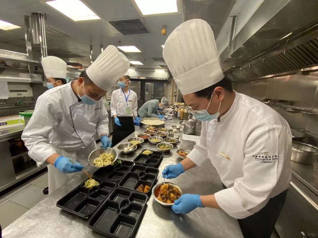 五星级酒店外卖评测,五星级酒店外卖让送到房间吗