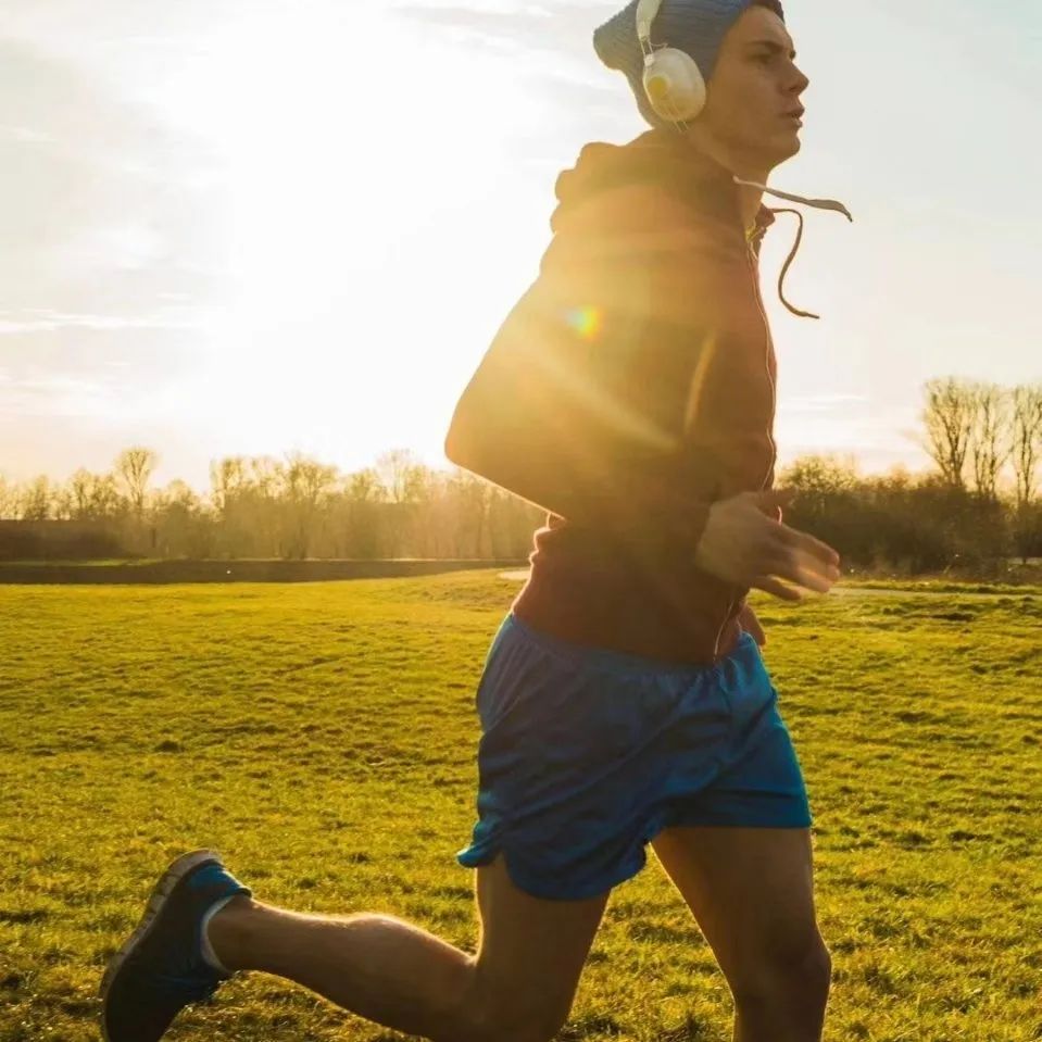 微信朋友圈38条,疫情下的38度朋友圈