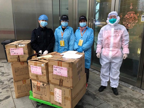 余文航：在武汉当“超级代购”的火车司机