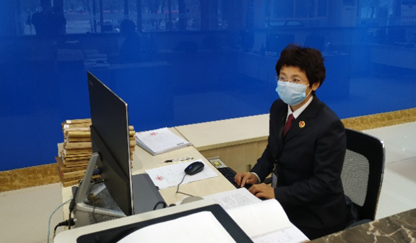 看不清你眼角是否有泪花只知道号令既出使命必达