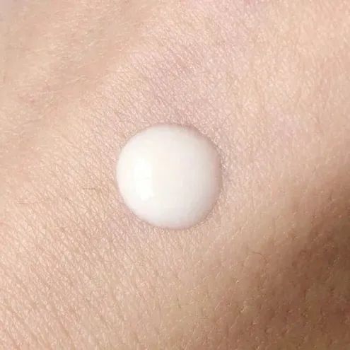 小棕瓶红腰子哪个有效果,小棕瓶跟红宝石精华选哪个