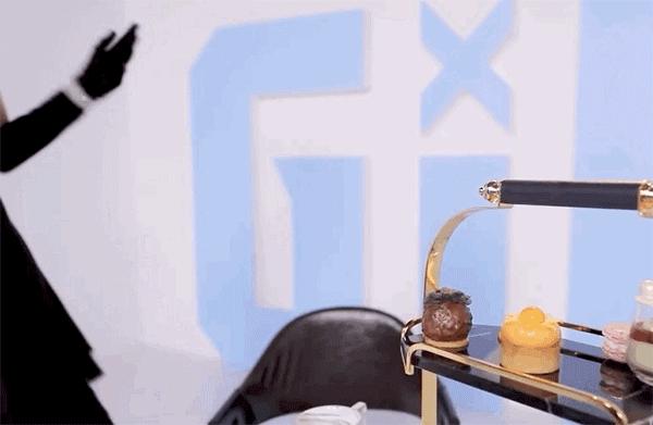 这才是妥妥的背靠资本啊