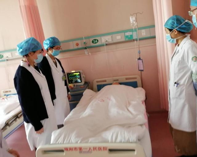 12周的孕妈肚子侧边疼,二胎孕妈37周肚子隐隐疼