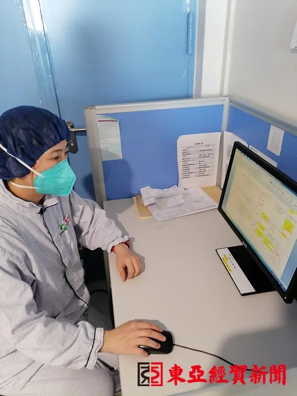 沧海横流方显英雄本色迎难而上尽显*党**员担当——记吉林大学第二医院呼吸与危重症医学科副主任医师任锦