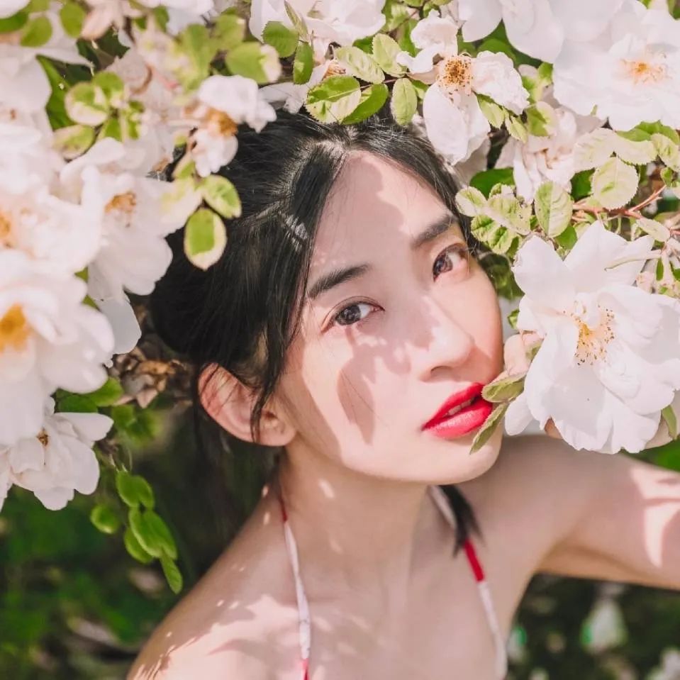 我花十分之一价格在ZARA买到BV相似款，真的好穿吗？