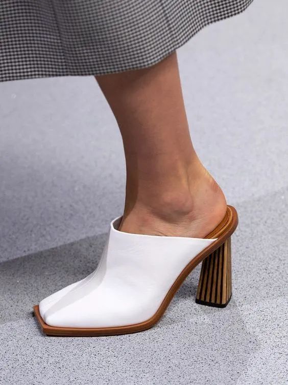 我花十分之一价格在ZARA买到BV相似款，真的好穿吗？