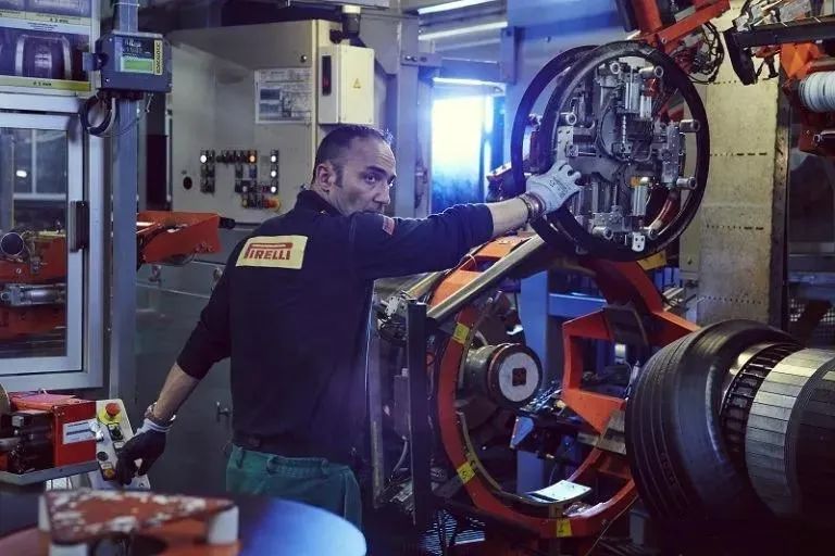 美国汽车制造业停产,欧洲汽车零部件企业裁员