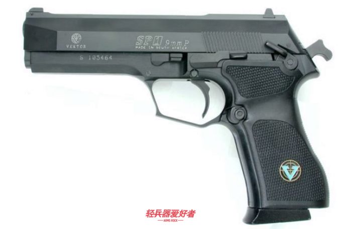 德国战术电影看过吗？《孤胆保镖》硬汉大叔和少女的枪械盛宴「电影*器武**解析」