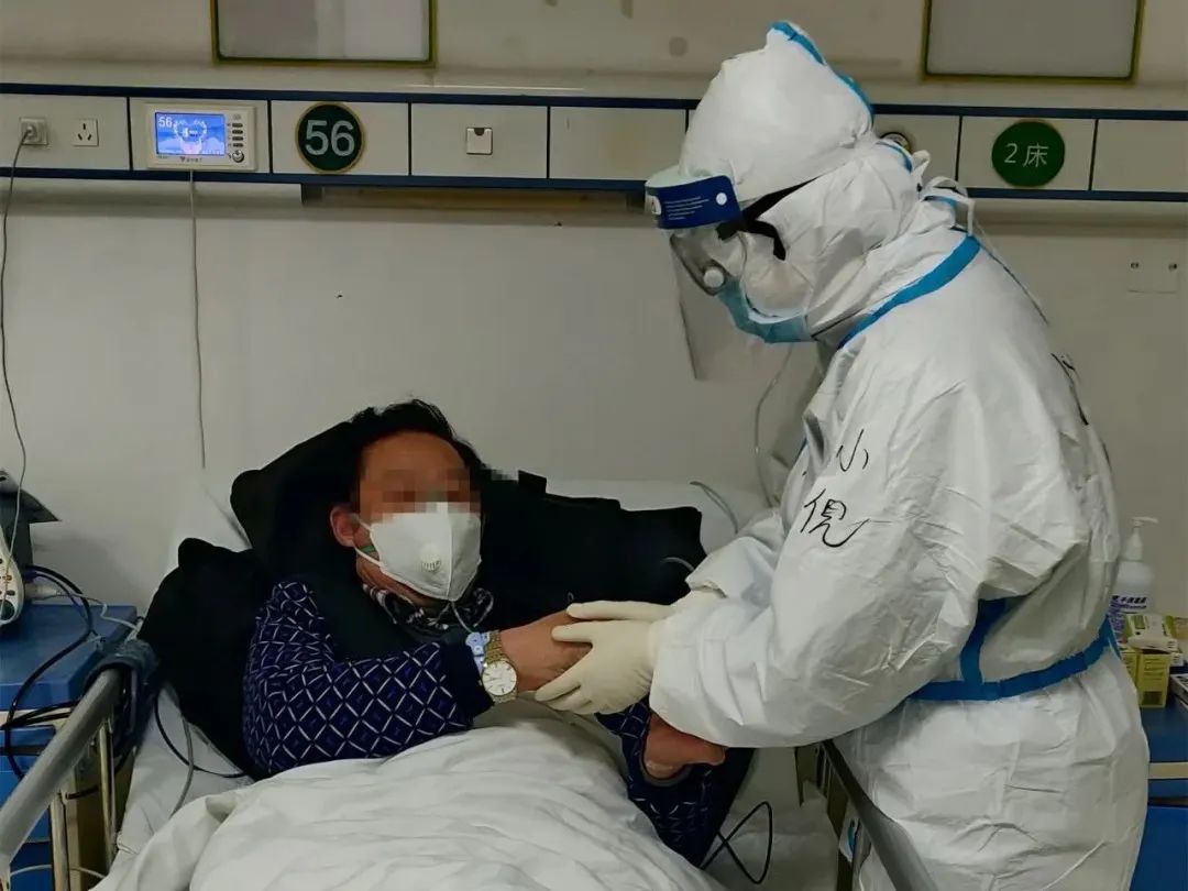 「最美中医药人」赞！为解决沟通问题，他们制作特*医色**患沟通卡片