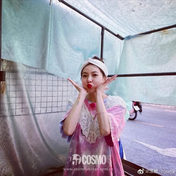 美人计|泫雅这波*力暴**卸妆，强烈不推荐