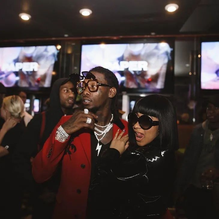 时髦办|隆胸、丰臀、口出狂言……但全网都在粉她