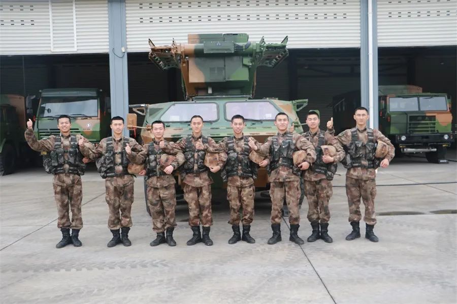 前线夜读|新兵连的迷彩记忆