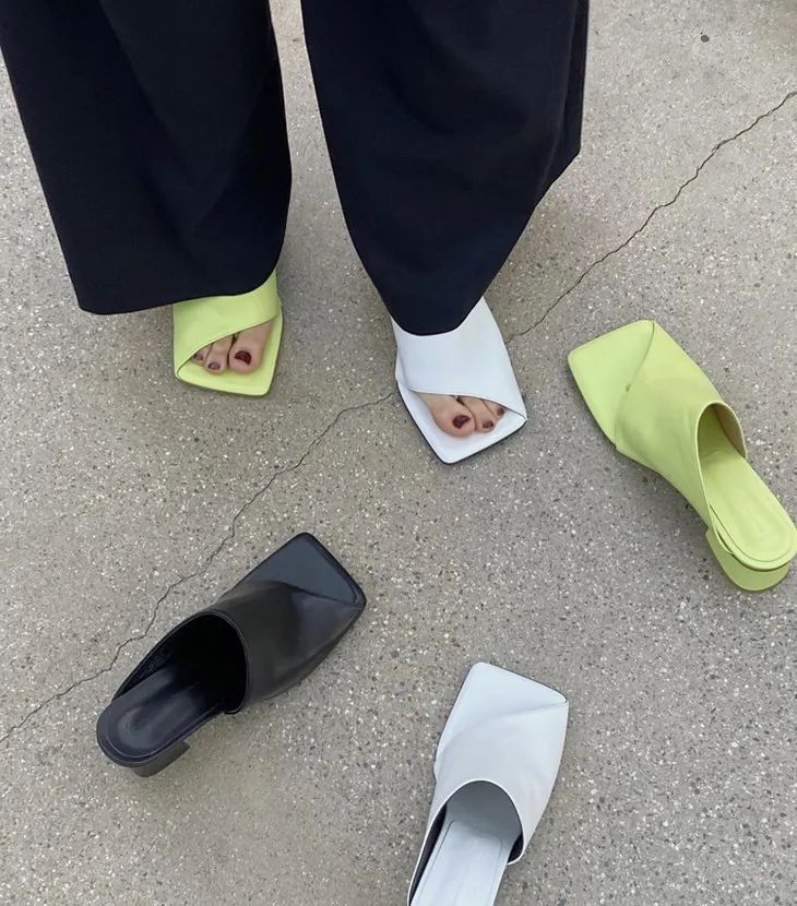 不能错过近年来大火的方头鞋,bv方头鞋推荐