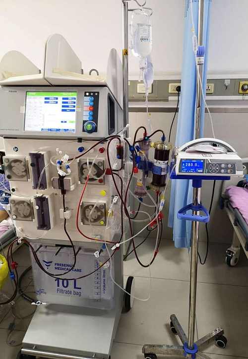 两男子因高脂血症引发胰腺炎医生以血液滤过联合血液灌流治疗已转危为安