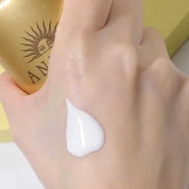 安耐晒防晒霜网红测评,安热沙网红防晒霜