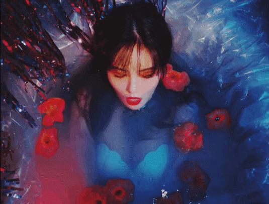 下垂的胸真的可以练起来吗,下垂的胸部能立刻挺拔的办法有吗