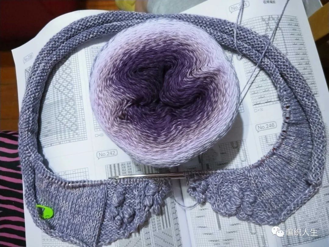 女士棒针圆摆长袖短开衫编织教程,针织吊带开衫两件套条纹绣花