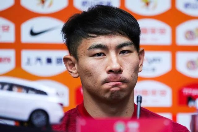 于汉超红牌,于汉超被红牌罚下