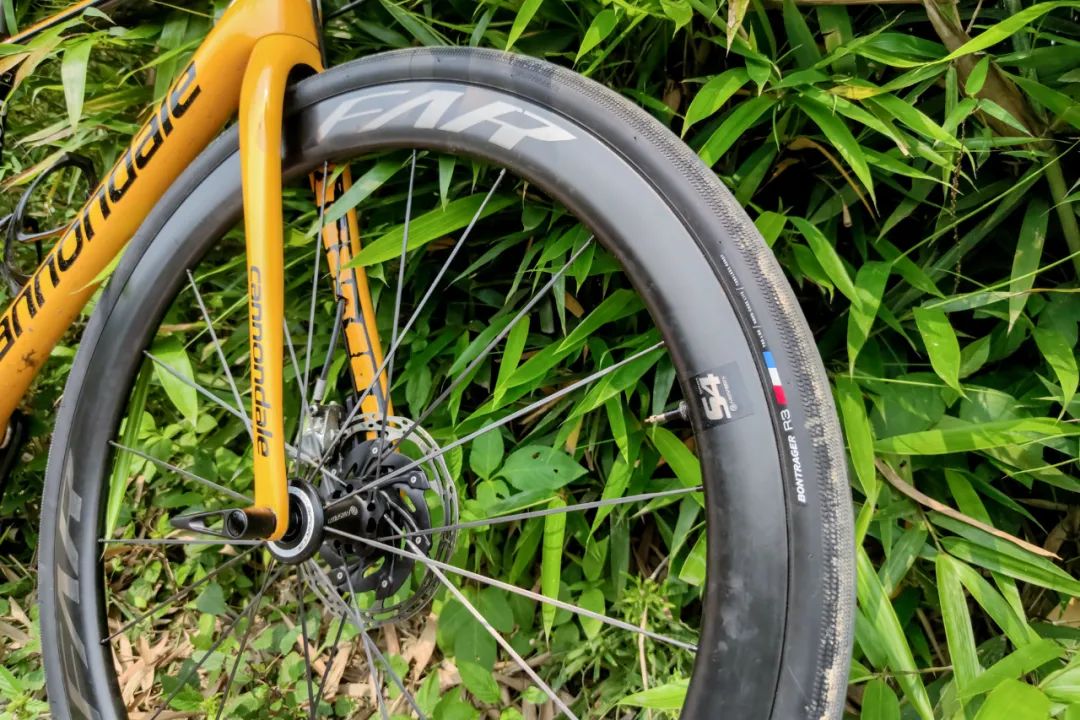 30mm+宽胎正当时：BontragerR332c真空胎体验