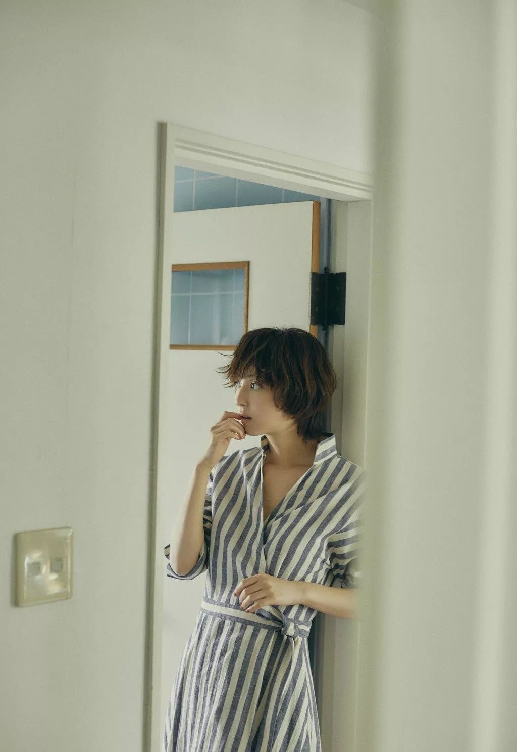 老人短发剪发视频教程,剪老年人短发简单步骤