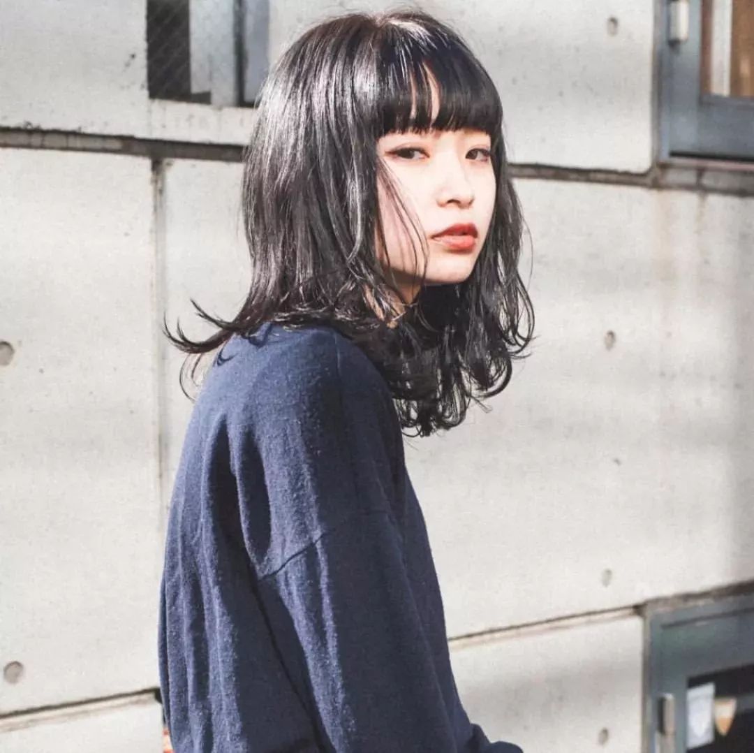 老人短发剪发视频教程,剪老年人短发简单步骤