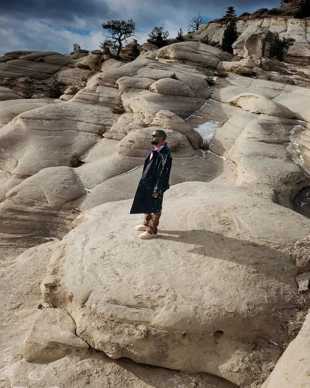 侃爷允许耐克复刻yeezy,侃爷的耐克大红色yeezy