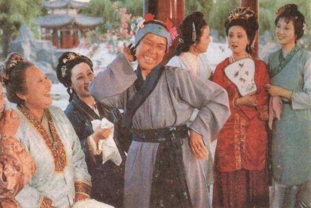 曹立波：小人物的大视野——刘姥姥进大观园详解