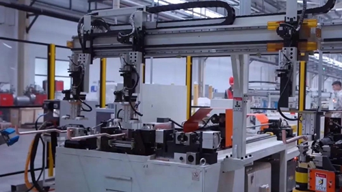 海尔智家家居体验视频,海尔智家智慧浴室一号店