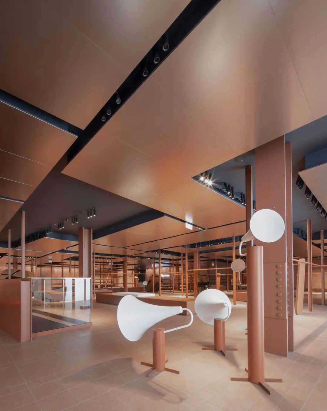 ur创始人,ur老板李明光