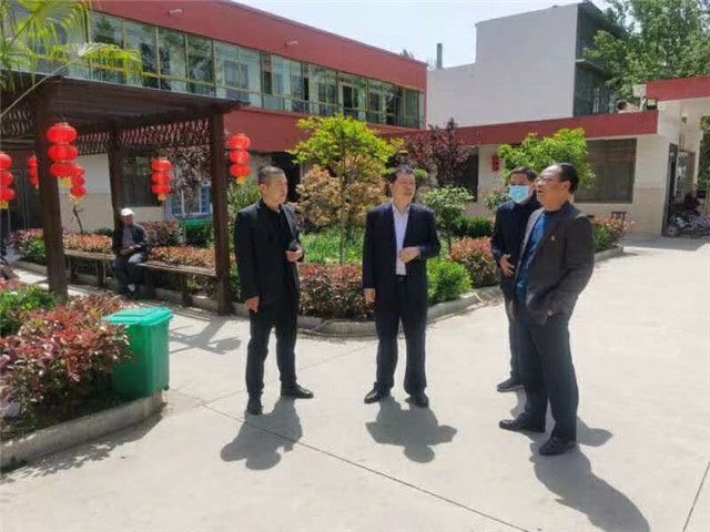 鍙楃伨缇や紬鍠滆縼鏂板眳,璐洶缇や紬鍠滆縼鏂板眳