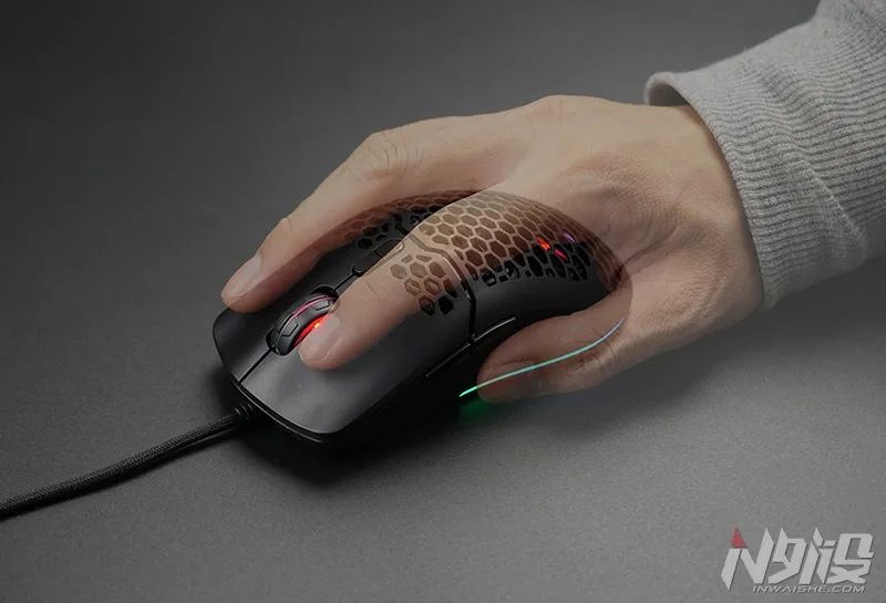 多彩m700鼠标测评,多彩m700鼠标是什么微动