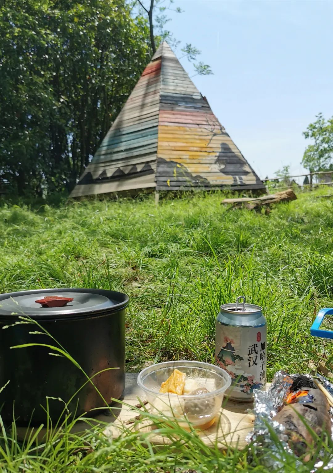 武汉开车1.5小时|通透如琉璃的“蓝丝绸”湖，有人在湖畔造了500亩撒欢营地「432集」