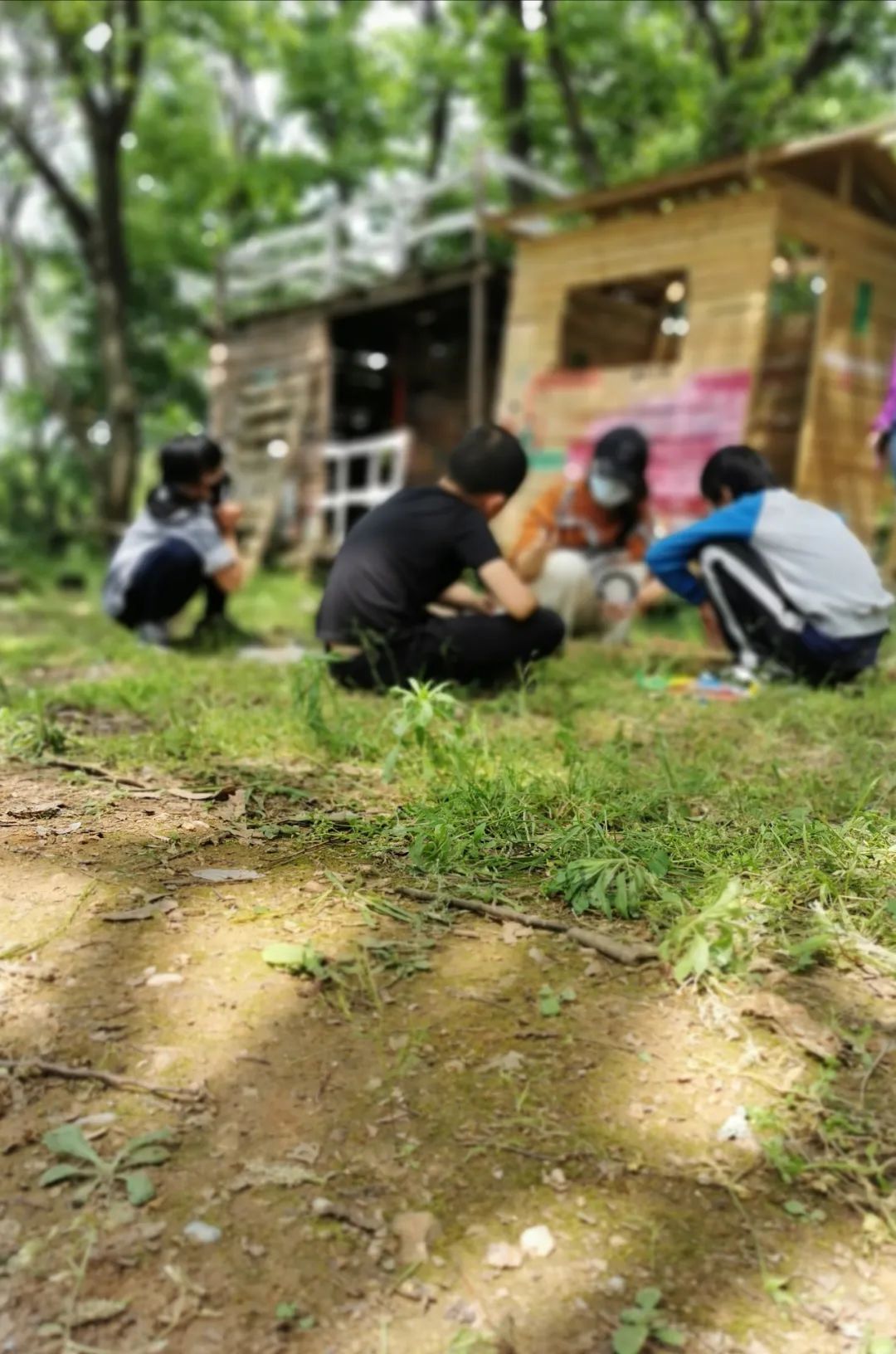 武汉开车1.5小时|通透如琉璃的“蓝丝绸”湖，有人在湖畔造了500亩撒欢营地「432集」