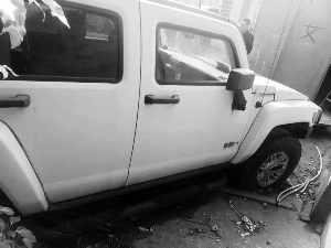 悍马双钢轮出售,悍马几千块二手