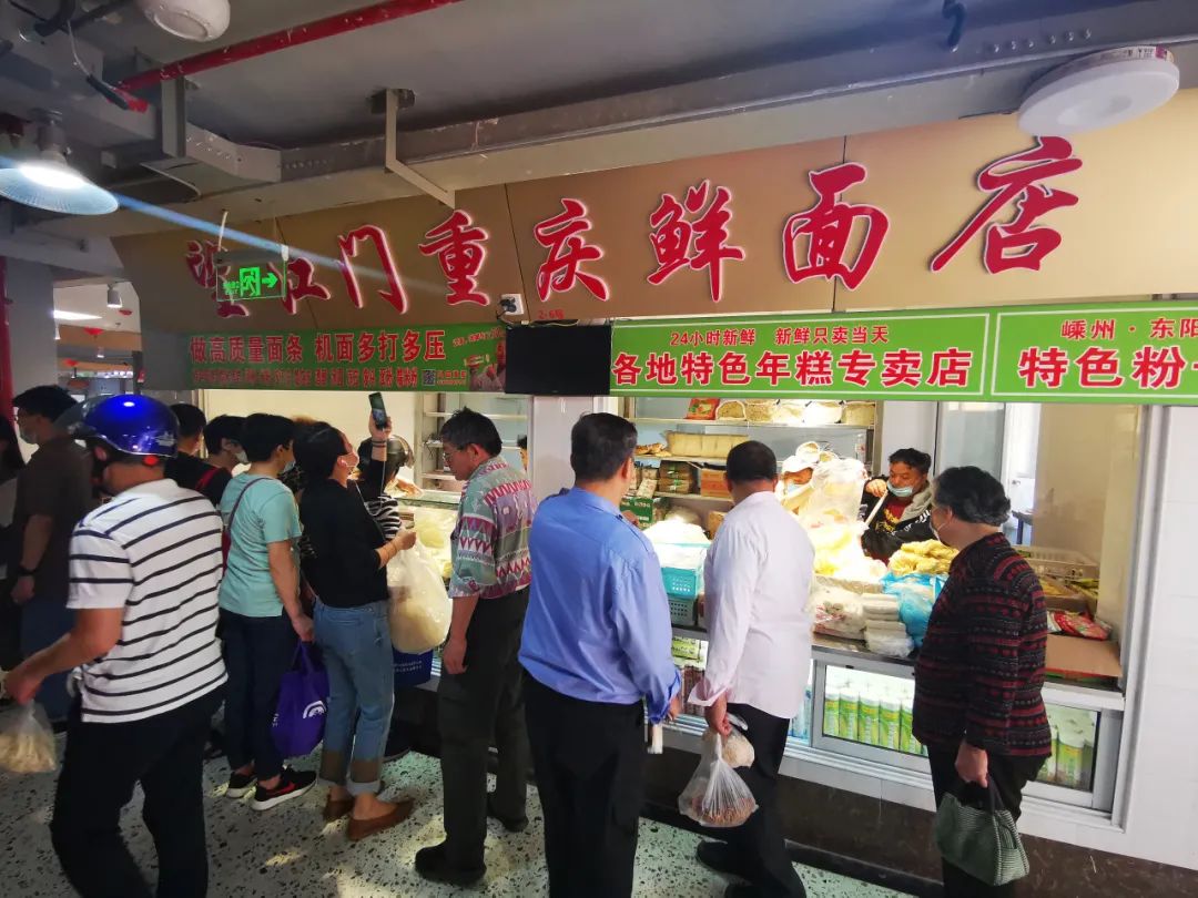 杭州凤起农贸市场的雪景酥鱼,凤起农贸市场李记酥鱼