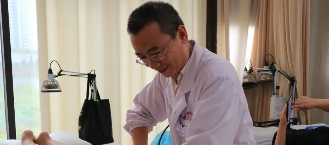 临沂市中医院医保门诊报销政策,不用医保也能报销的医院