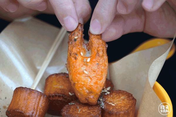 开门就排队的茶饮店,开门就排队的烧烤大鹏