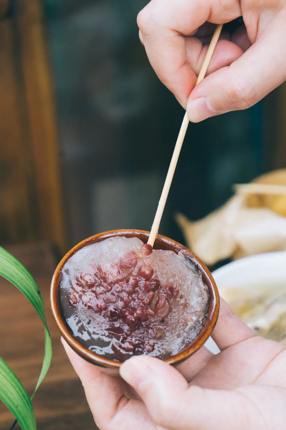 开门就排队的茶饮店,开门就排队的烧烤大鹏