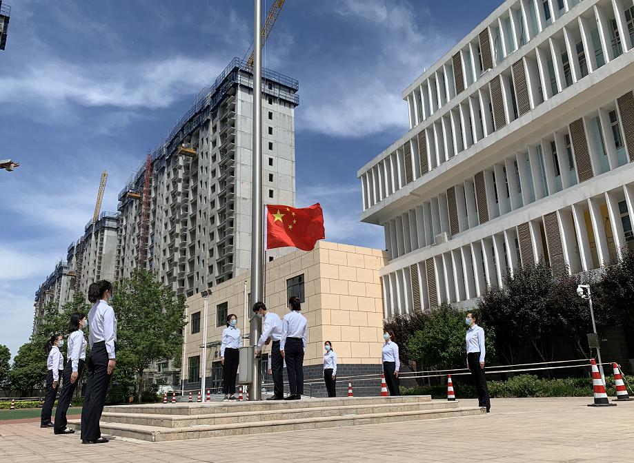 神兽归笼在学校的情景,神兽归笼的校园