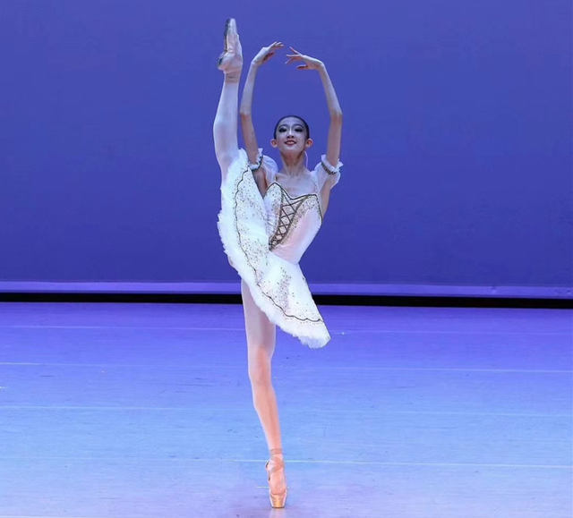 跳芭蕾“跳”出了个国家奖学金，上海这个00后女生怎么做到的？