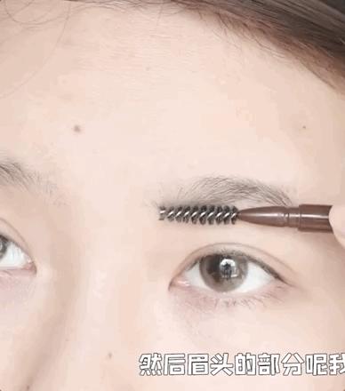 她才是内地版恋爱天后吧？为什么这些小鲜肉都这么喜欢她？
