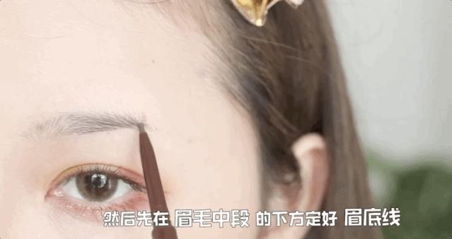 她才是内地版恋爱天后吧？为什么这些小鲜肉都这么喜欢她？